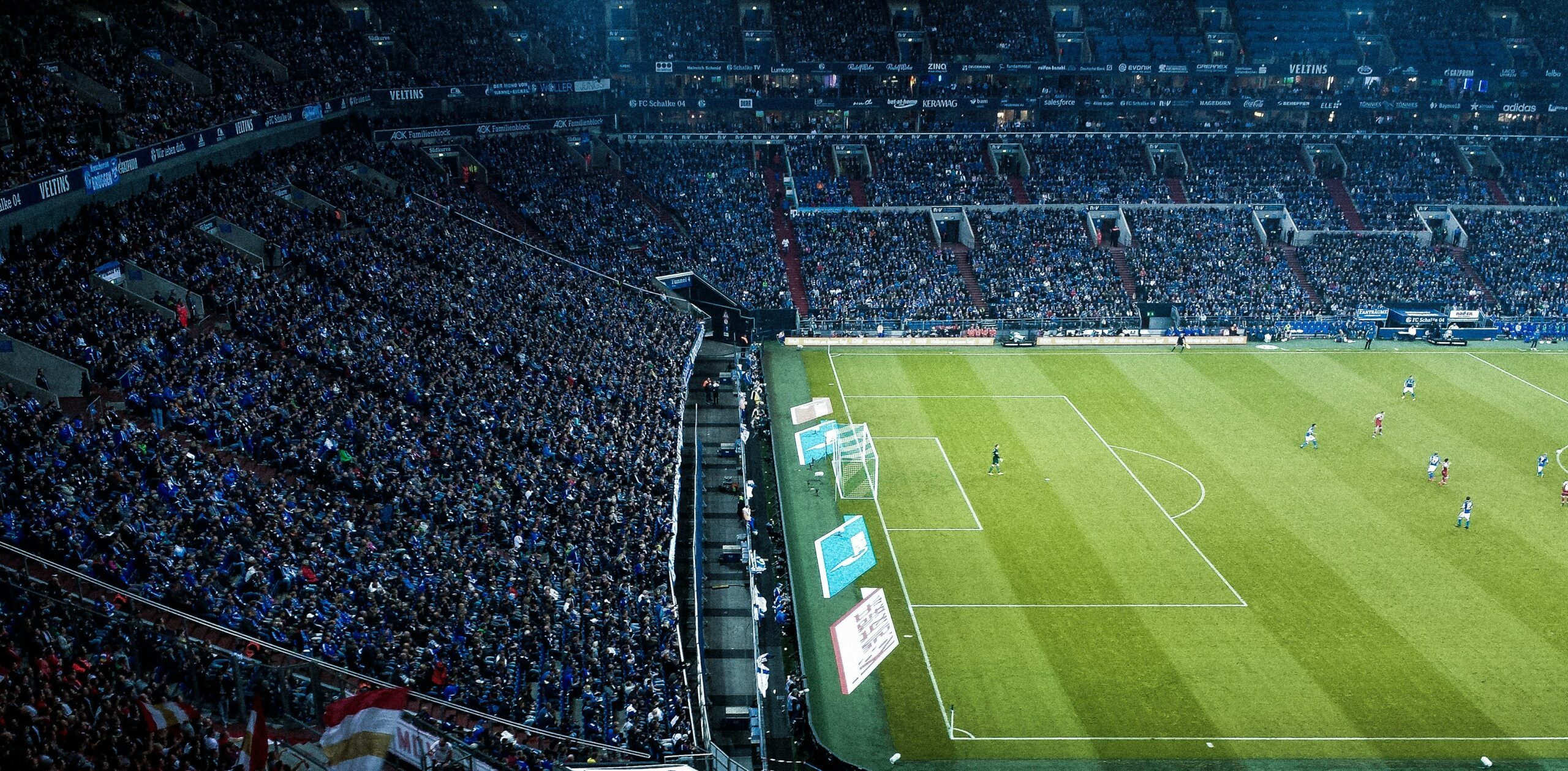découvrez une large sélection de jeux de football passionnants pour vivre l'excitation du football virtuel et marquer des buts spectaculaires. jouez dès maintenant et montrez vos talents de footballeur !